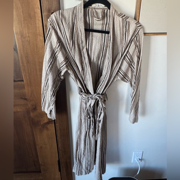 Emine Robe Odd Bird - Picture 2 of 4